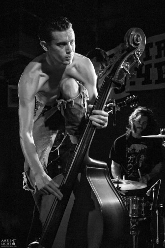 Portfolio_DickDynamite Dick Dynamite & The Doppelgangers perform live in Palmerston North 2008. Shot by New Zealand concert photographer Doug Peters.