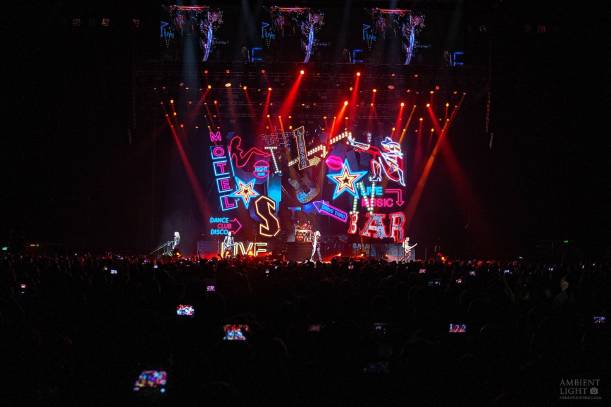 DefLeppard_121118_0297wide Def Leppard