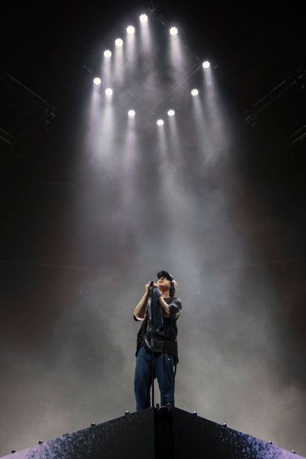 Joji_20231122_0030_layers Joji performing live at Spark Arena, Auckland New Zealand, 2023. Photo by Doug Peters.