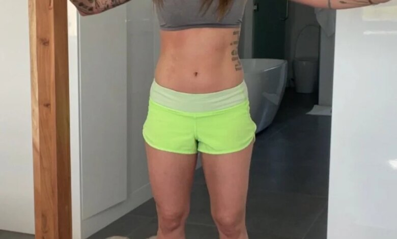20 Min Resistance Band Workout for Improved Posture — YOGABYCANDACE 20 Min Resistance Band Workout for Improved Posture — YOGABYCANDACE