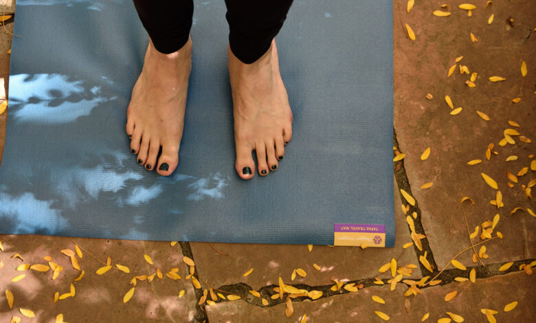 Foot Yoga: Tap into the Power of Your Own Two Feet Foot Yoga: Tap into the Power of Your Own Two Feet