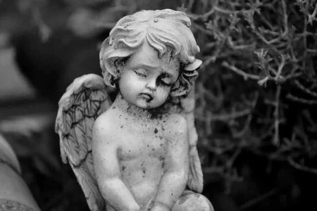 Grayscale photo of a sleepy cherub, by Mario Wallner on Pexels.com Grayscale photo of a sleepy cherub, by Mario Wallner on Pexels.com