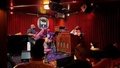 LJ Holoman, Live – Disquiet LJ Holoman, Live – Disquiet