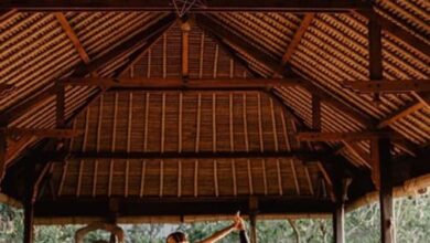 Yoga in Uluwatu | YOGI TIMES Yoga in Uluwatu | YOGI TIMES