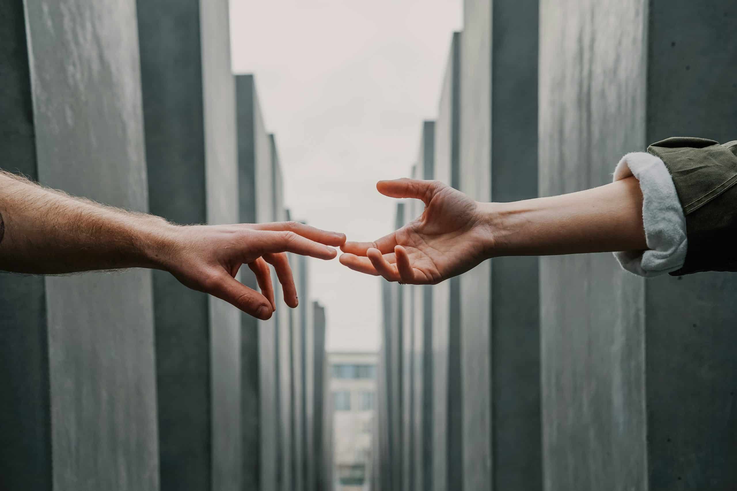 toa-heftiba-_UIVmIBB3JU-unsplash morning affirmations, Mindfulness and Connection: How to Build Stronger Relationships Through Presence