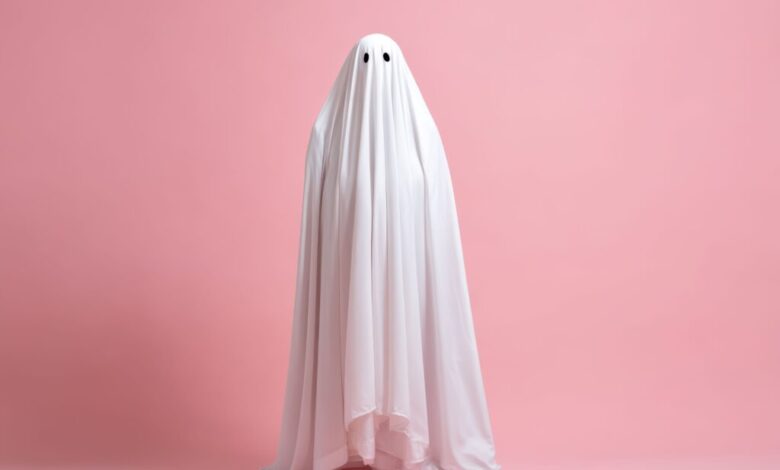 Halloween Help: 3 Easy Costumes for When You’re Feeling Drained Halloween Help: 3 Easy Costumes for When You’re Feeling Drained